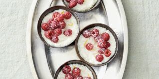 Kokosmilchreis mit Himbeeren Kokosmilchreis mit Himbeeren