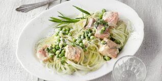 Kohlrabinudeln mit Lachssahne Kohlrabinudeln mit Lachssahne