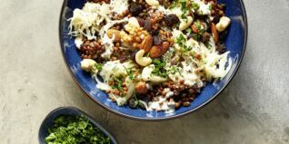 Sauerkraut-Linsen-Salat mit Studentenfutter