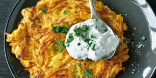 Kürbis-Rösti mit Kräuterquark