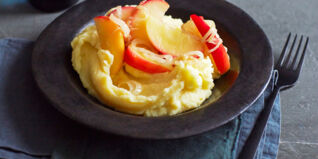 Kartoffelbrei mit Apfelzwiebeln