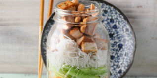 Asia-Gemüsesalat mit Tofu Asia-Gemüsesalat mit Tofu