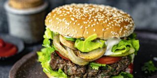 Wildburger mit 
Koriandergrün