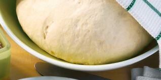 Grundrezept Hefeteig Grundrezept Hefeteig