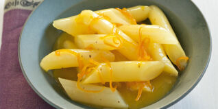 Schwarzwurzeln in Orangenbutter