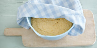 Der Saftige: glutenfreier Hefeteig Der Saftige: glutenfreier Hefeteig