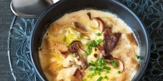 Überbackene Steinpilz-Brotsuppe Überbackene Steinpilz-Brotsuppe