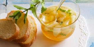 Birnenkonfitüre mit Minze Birnenkonfitüre mit Minze