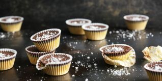 Peanutbutter-Cups mit Salzflocken