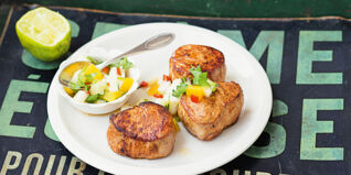 Medaillons mit Pfirsichsalsa