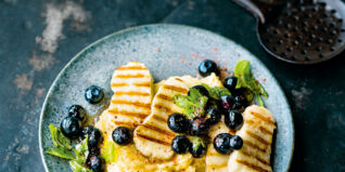 Gebratener Halloumi mit Polenta Gebratener Halloumi mit Polenta