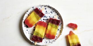 Regenbogen-Popsicles