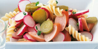 Nudel-Wurst-Salat