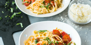 Grundrezept: Spaghetti mit Tomaten Grundrezept: Spaghetti mit Tomaten
