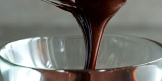 Pralinen, Ganache in Glasschal e Küchenglossar Unterseiten Rezepte C-D