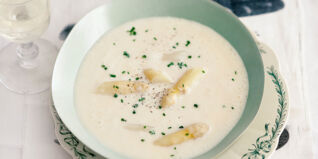 Basic cooking: Spargelcremesuppe