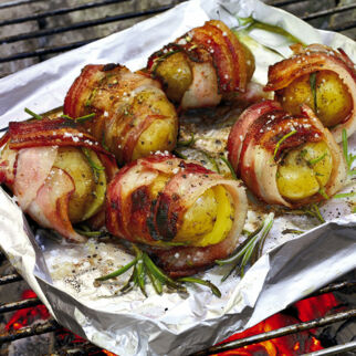 Kartoffeln im Speck-Rosmarin-Mantel Kartoffeln im Speck-Rosmarin-Mantel