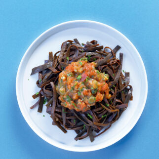 Meeres-Spaghetti mit Tomaten