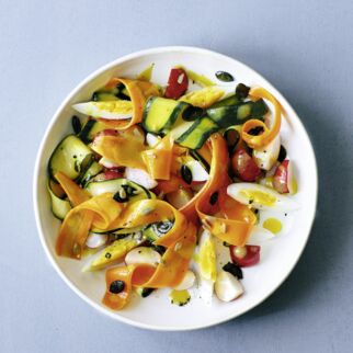 Zucchini-Möhren-Salat