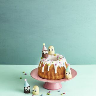 Geburtstagsgugelhupf Geburtstagsgugelhupf