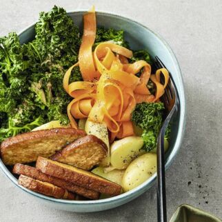 Grünkohl-Möhren-Bowl Grünkohl-Möhren-Bowl