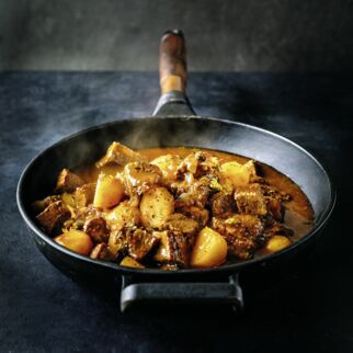 Pfeffer-Potthast mit Kartoffeln Pfeffer-Potthast mit Kartoffeln