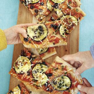 Auberginen-Pizza mit Kapern Auberginen-Pizza mit Kapern