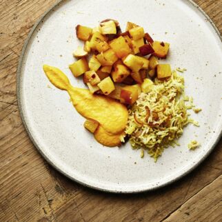 Chiligemüse mit Dattelreis und Ingwersauce Chiligemüse mit Dattelreis und Ingwersauce