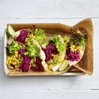 Mini-Tostadas mit Mango-Salsa Mini-Tostadas mit Mango-Salsa