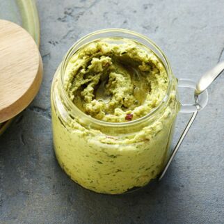 Kräuter-Nuss-Aufstrich Kräuter-Nuss-Aufstrich