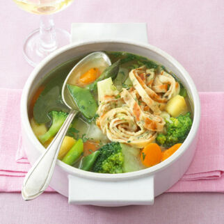 Gemüseeintopf mit Kräuterflädle Gemüseeintopf mit Kräuterflädle