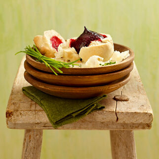 Rote Bete im Brotteig mit Meerrettich Rote Bete im Brotteig mit Meerrettich