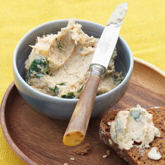 Pastinaken-Haselnuss-Creme Pastinaken-Haselnuss-Creme