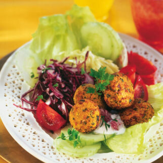 Bunter Falafel-Teller