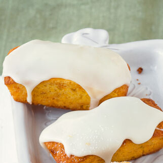 Möhren-Orangen-Kuchen Möhren-Orangen-Kuchen