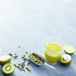 Good-Night-Smoothie mit Kardamom Good-Night-Smoothie mit Kardamom