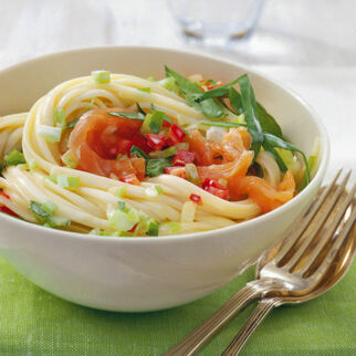 Räucherlachs-Gemüse-Sauce Räucherlachs-Gemüse-Sauce