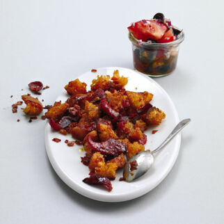 Geröstete Brotkrumen mit Chorizo