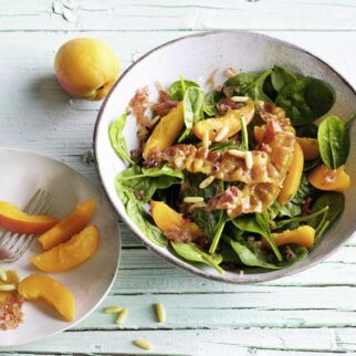 Spinat-Aprikosen-Salat