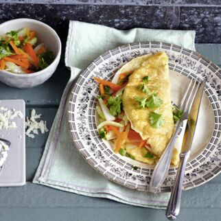 Parmesanpfannkuchen mit Gemüse Parmesanpfannkuchen mit Gemüse