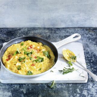 Gemüsepolenta mit Käse