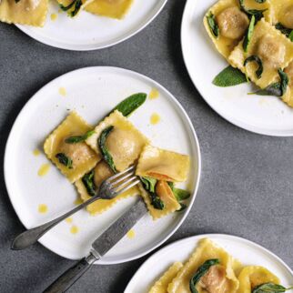 Pasta mit Kuerbis und Salbei Pasta mit Kuerbis und Salbei