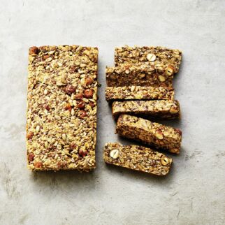 Nuss-Saaten-Brot