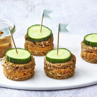 Brotkreise mit Aufstrich Brotkreise mit Aufstrich