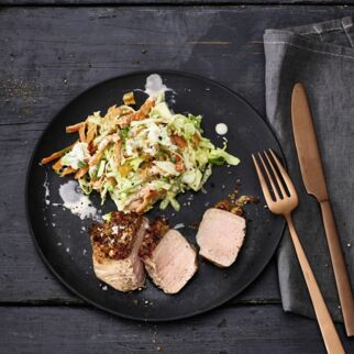 Gratiniertes Schweinefilet mit Krautsalat Gratiniertes Schweinefilet mit Krautsalat