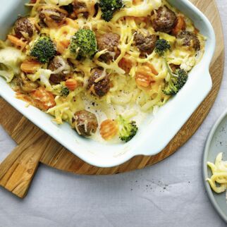 Spätzle mit Hackbällchen