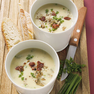 Kartoffelcremesuppe mit Steinpilzen Kartoffelcremesuppe mit Steinpilzen