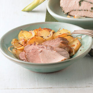 Schweinenacken mit Kümmelkartoffeln Schweinenacken mit Kümmelkartoffeln