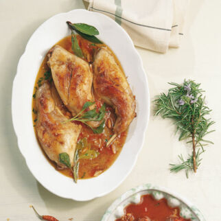 Geschmortes Kaninchen Geschmortes Kaninchen