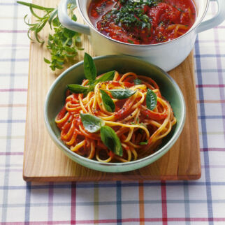 Sahnige Tomatensauce